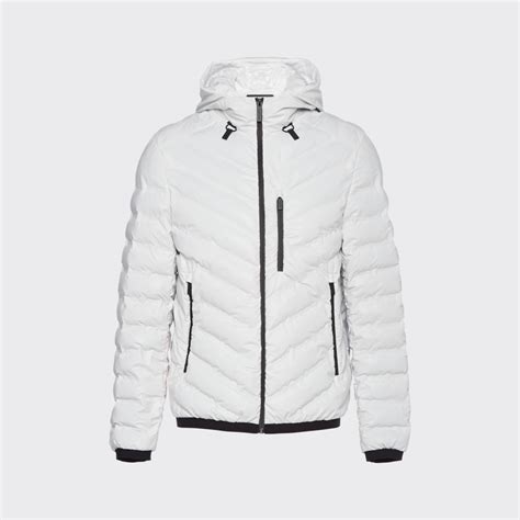 prada steppjacke damen|Weiss Steppjacke mit Kapuze aus Light Polyester .